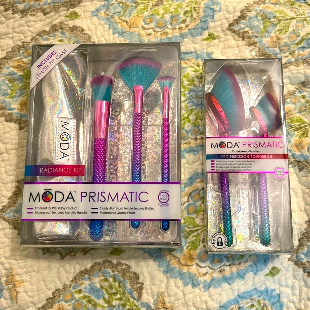 2 sets of moda brushes